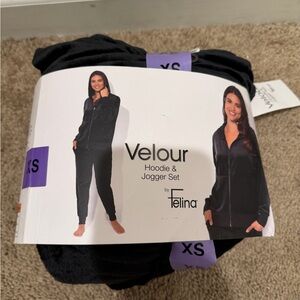 “New” Felina Black Velour Hoodie & Jogger Set sizeXS